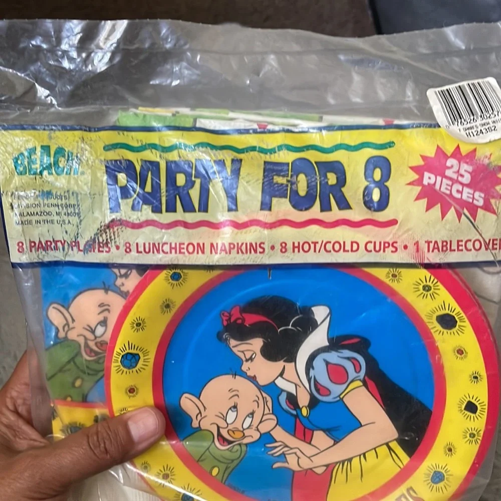 Vintage Disney Snow White Birthday Party Pack Plates cup table cloth NEW